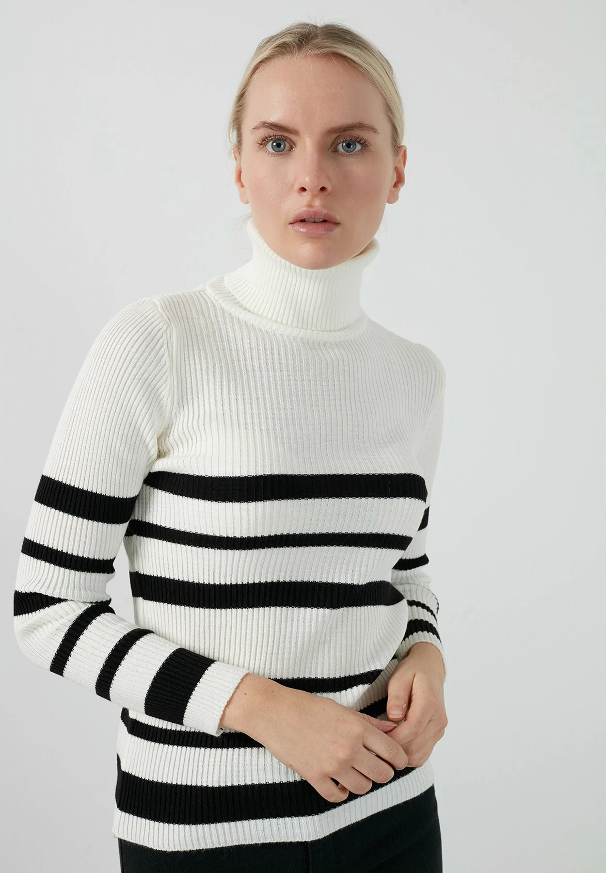 LELA Slim Fit - Trui - White 3 LELA Slim Fit - Trui - White