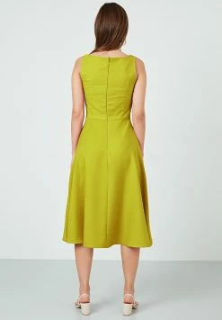 LELA Crew Neck Pleated Midi - Cocktailjurk - Olive -LELA Winkel 01c3d2d7f26c431091ab142396f0b096