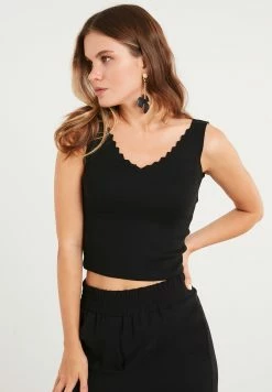 LELA Regular Fit - Top - Black -LELA Winkel 01ed132e235e4cdeaa93145023c2a850