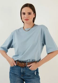 LELA Loose Fit - T-Shirt Basic - Baby Blue 10 LELA Loose Fit - T-Shirt Basic - Baby Blue -LELA Winkel 057e7f6061d3444780ef6b992a1be270