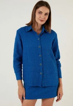 LELA Overhemdblouse - Saxe Blue 12 LELA Overhemdblouse - Saxe Blue -LELA Winkel 0f02d00eb35542d08701cff32a1994ba