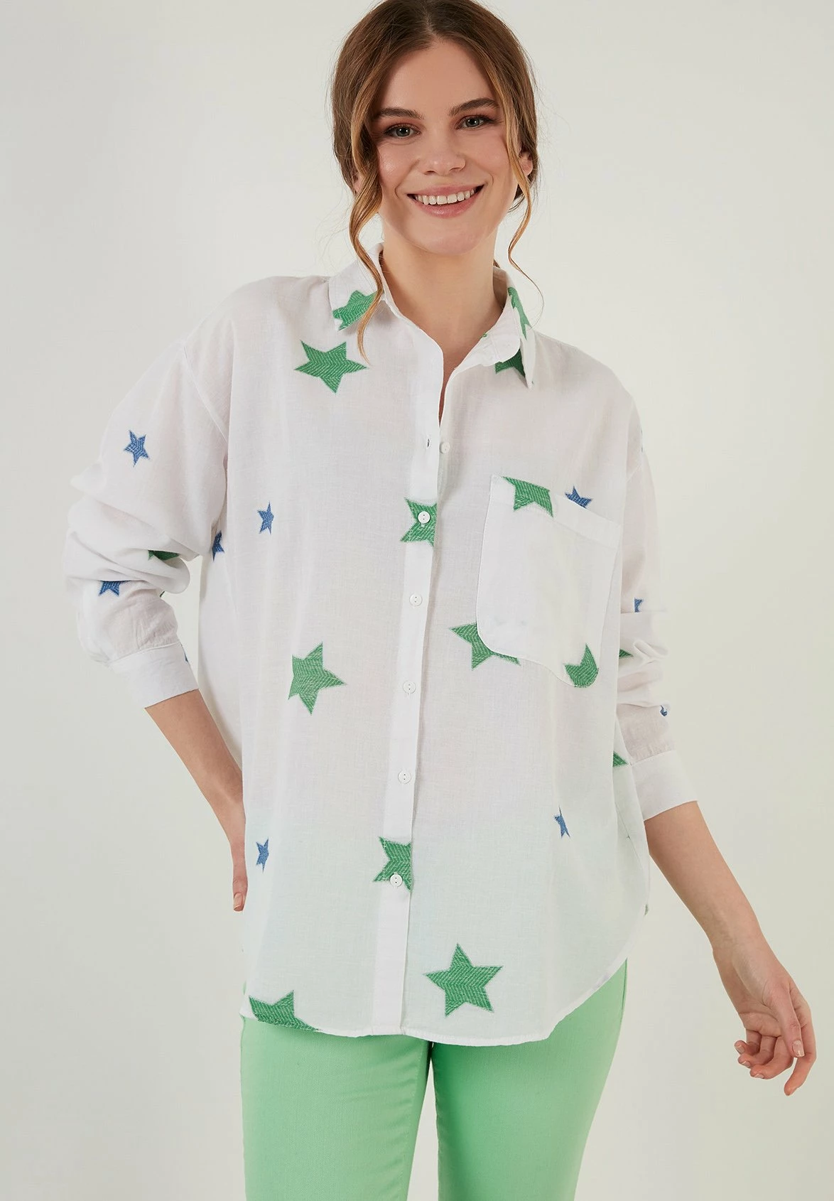 LELA Loose Fit - Overhemdblouse - White/Green 3 LELA Loose Fit - Overhemdblouse - White/Green