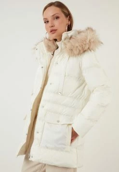 LELA Regular Fit - Winterjas - Ecru -LELA Winkel 11c37cd0434e4828a2574c67c3397125