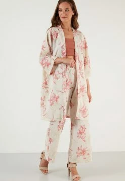 LELA Two Piece Set - Regular Fit - Vest - Salmon -LELA Winkel 1f7e0359779f4014b1c2dcf1bcb83943