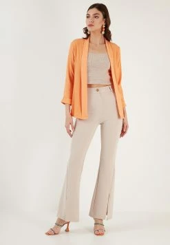 LELA Regular Fit - Vest - Light Orange -LELA Winkel 296b3b8d2aba43dd95f3b584da632540