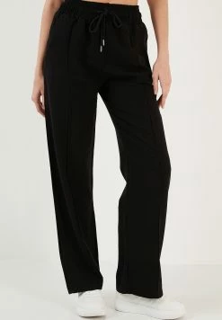 LELA Broek - Black -LELA Winkel 2fd5d14fbcaf4327a5ea8eb2ae38e8bd