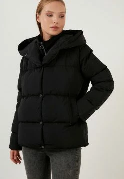 LELA Winterjas - Black 15 LELA Winterjas - Black -LELA Winkel 3045653ab3ed488eafd313f73a440125