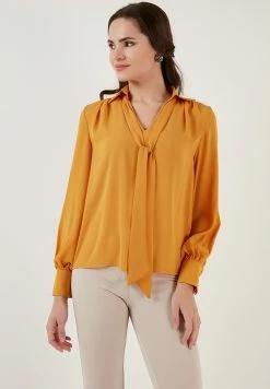 LELA Regular Fit - Blouse - Mustard 11 LELA Regular Fit - Blouse - Mustard -LELA Winkel 33f21db5dc0f4d0f9a9d03e3bc39fb91