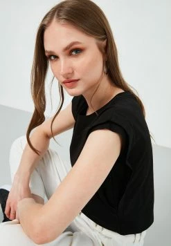 LELA Crew Neck - T-Shirt Basic - Black -LELA Winkel 3f652c9b8d144be19aad6da8207064ba