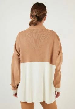 LELA Vest - Ecru Camel -LELA Winkel 40f1acb630b449fba8887f88d807a275