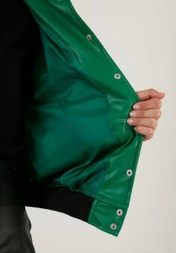 LELA Loose Fit - Imitatieleren Jas - Benetton Color -LELA Winkel 41de783e4ba74ace91439a82cd1cb68e