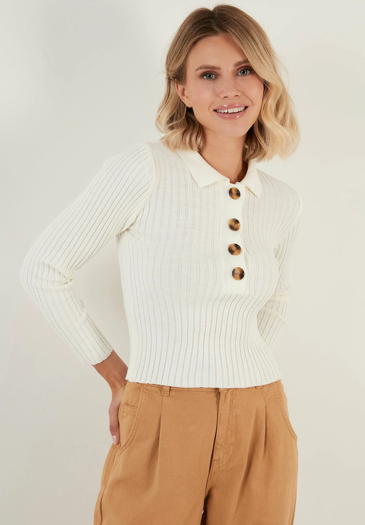 LELA Poloshirt - Ecru 3 LELA Poloshirt - Ecru