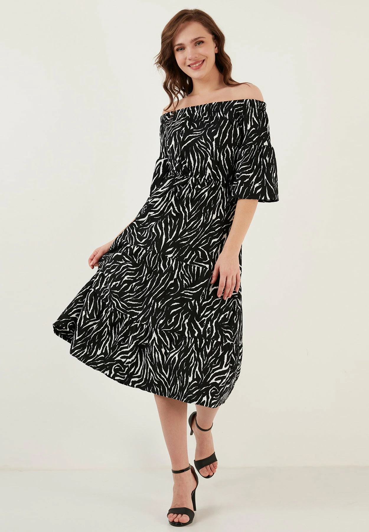 LELA Slim Fit - Jurk - Metallic Black 7 LELA Slim Fit - Jurk - Metallic Black - Afbeelding 5