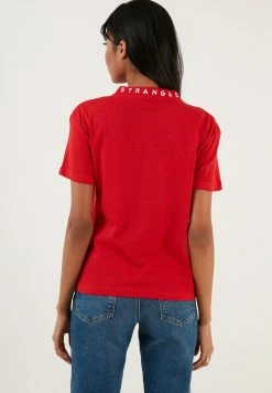 LELA Regular Fit - T-Shirt Print - Red -LELA Winkel 495c4b4b7c684535a44ae7c210bb0c11