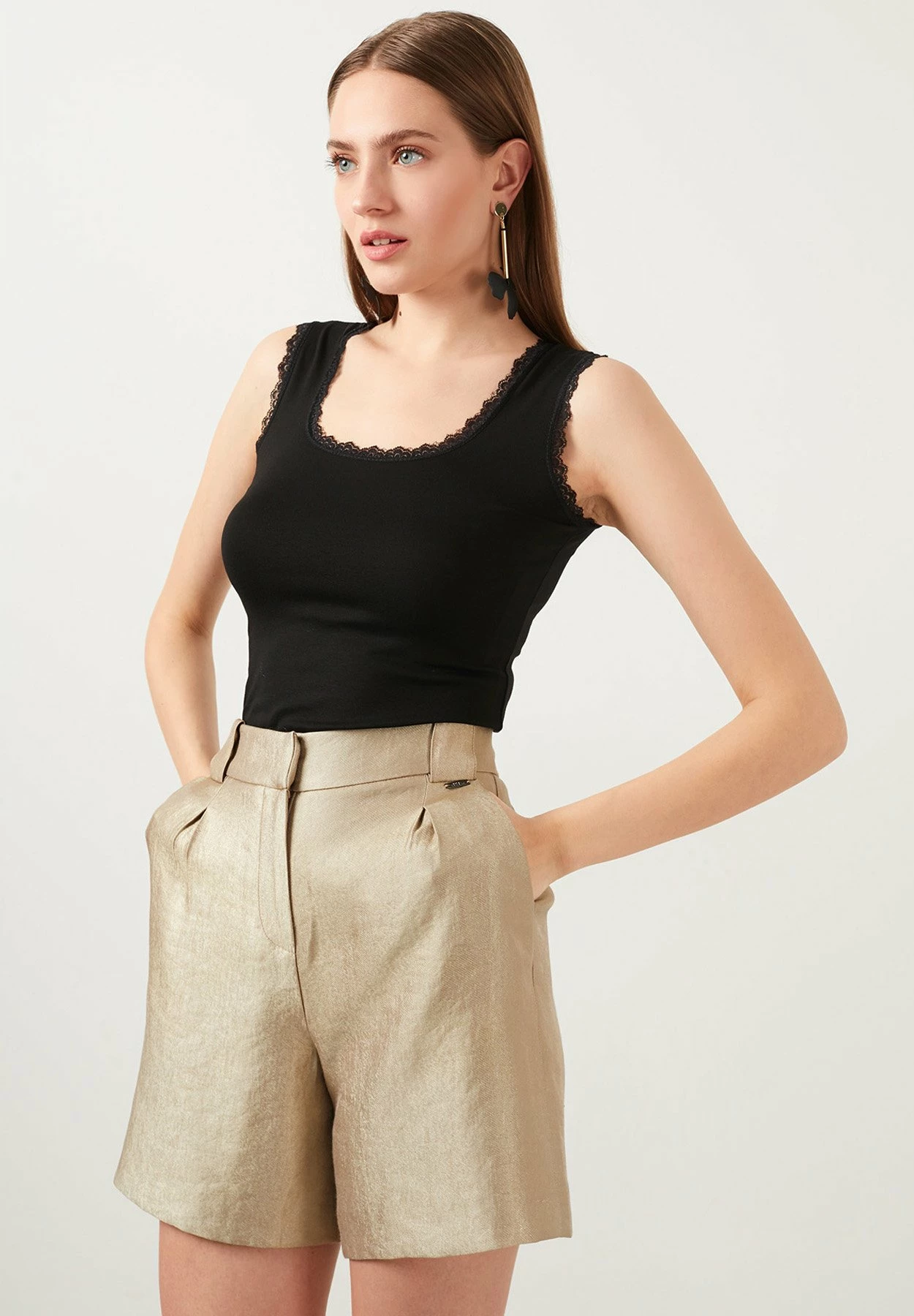 LELA Slim Fit - Top - Black 6 LELA Slim Fit - Top - Black - Afbeelding 4