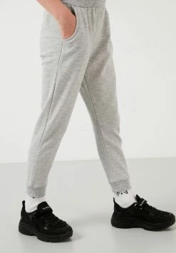 LELA Regular Fit - Trainingspak - Black Grey -LELA Winkel 4cb994f8c96646428db87ffde0ad09df