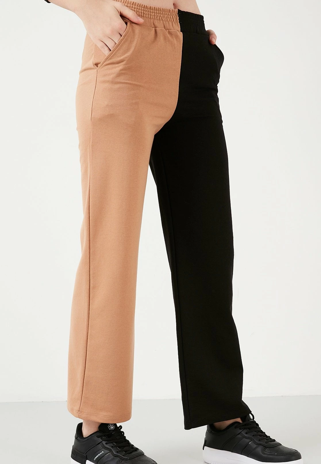 LELA Regular Fit - Trainingsbroek - Biscuit Color/Black 6 LELA Regular Fit - Trainingsbroek - Biscuit Color/Black - Afbeelding 4