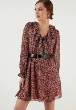 LELA Regular Fit - Jurk - Rose 8 LELA Regular Fit - Jurk - Rose -LELA Winkel 5631768d913245f3a4299abb02ea5d8a