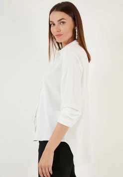 LELA Overhemdblouse - Ecru -LELA Winkel 577617ce22f94445b5a196c856fda4d9