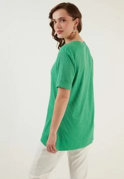 LELA Slim Fit - Blouse - Benetton Color -LELA Winkel 5ad87835f56c49d58111ec05e464ebc1