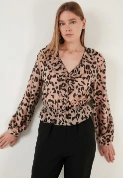 LELA Regular Fit - Blouse - Leopard -LELA Winkel 62acbb3231714a74a2ac9711eb8f1a44