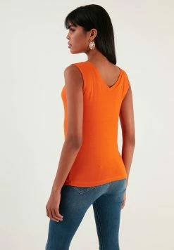 LELA Regular Fit - Top - Orange -LELA Winkel 66e7a5a1b5024326a818244becb4fffe