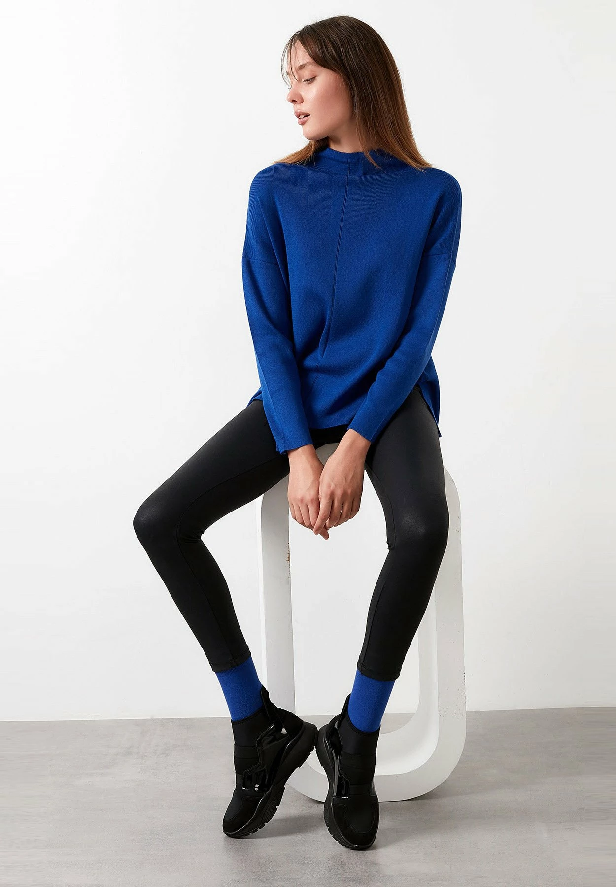 LELA Long Back- Trui - Ink Blue 6 LELA Long Back- Trui - Ink Blue - Afbeelding 4