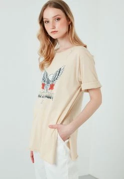 LELA Loose Fit - T-Shirt Print - Stone Colored -LELA Winkel 68c0626159cc4439a703ac150d5b4f61