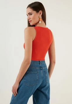 LELA Top - Orange -LELA Winkel 6a426294e7634c80bf0eefdff2ab57f0
