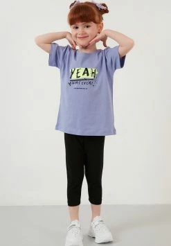 LELA Regular Fit T-Shirt And Leggins - Legging - Lilac