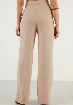 LELA Regular Fit - Broek - Light Brown -LELA Winkel 72fae6494bbb4ee38fa91de18270f14f