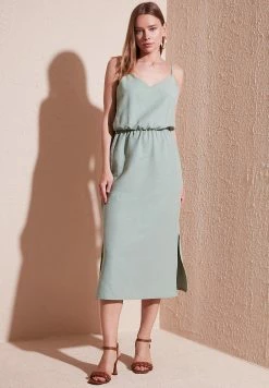 LELA Jurk - Mint 13 LELA Jurk - Mint -LELA Winkel 76e5962329df43849b55086384ac5cdd