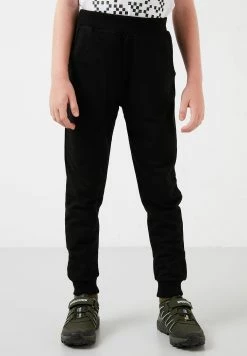 LELA Regular Fit - Trainingspak - Red 10 LELA Regular Fit - Trainingspak - Red -LELA Winkel 7d560941566448438213b2807a4ea51d