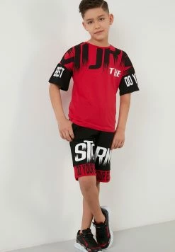 LELA Regular Fit T-Shirt And Shorts - Shorts - Red -LELA Winkel 7eed0754dd0f4f6484b1c8045745b24f