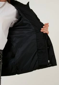 LELA Winterjas - Black 12 LELA Winterjas - Black -LELA Winkel 80092368654941d08476521c333d3f9b