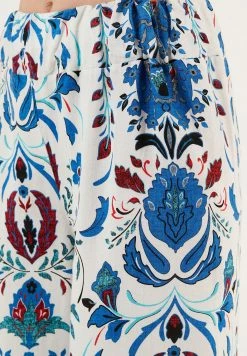 LELA Broek - White/Blue -LELA Winkel 863e8d1c3eaf4e4b9335375a4a136b19