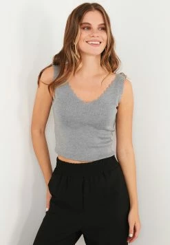 LELA Regular Fit - Top - Grey -LELA Winkel 8873a5510f2d458f860bd9ce3be2261b