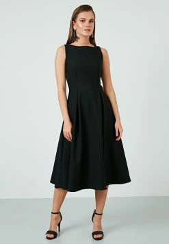 LELA Crew Neck Pleated Midi - Cocktailjurk - Black