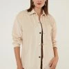 LELA Loose Fit - Overhemdblouse - Beige -LELA Winkel 8b79cc5216324b6a9205f05e3f794504