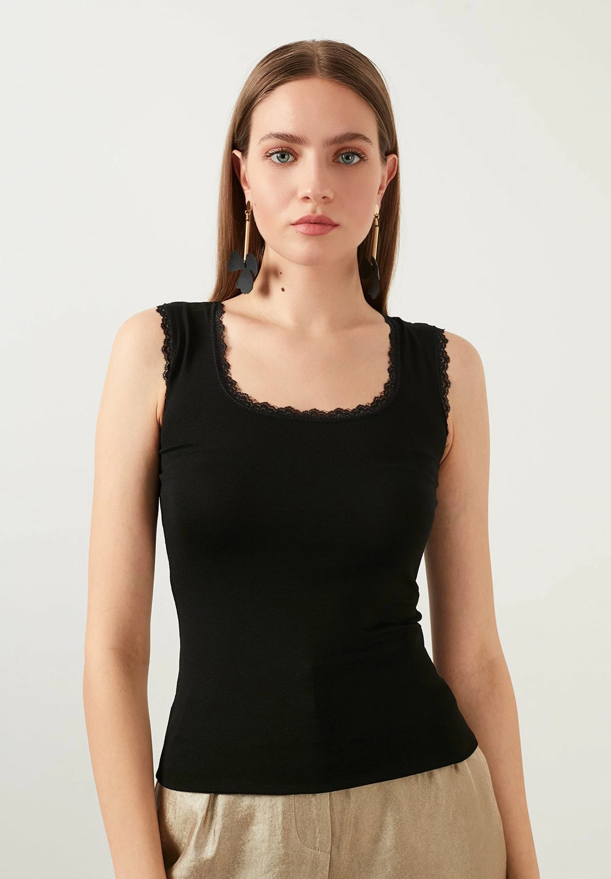 LELA Slim Fit - Top - Black 3 LELA Slim Fit - Top - Black