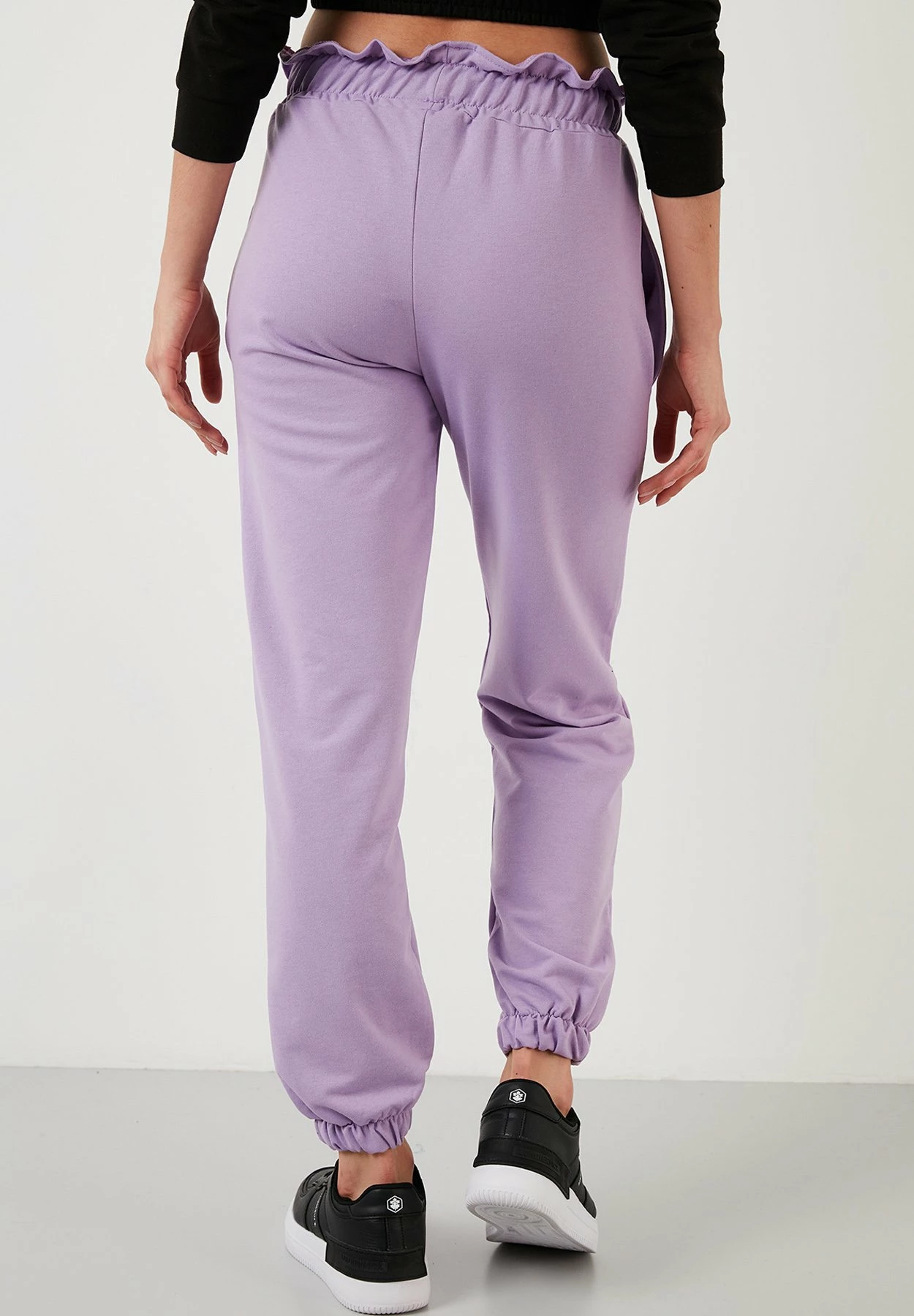 LELA Regular Fit - Trainingsbroek - Lilac 5 LELA Regular Fit - Trainingsbroek - Lilac - Afbeelding 3