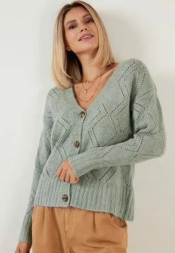 LELA Regular Fit - Vest - Almond Green -LELA Winkel 9a15f27ba25b4783baa5ed3b9f25d492