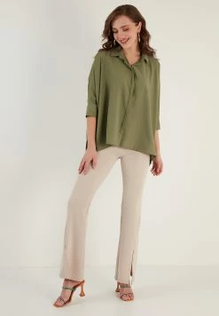 LELA Oversized - Overhemdblouse - Khaki -LELA Winkel 9ddbb576854044ed90f23a717748da27