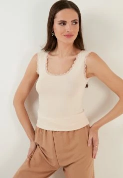 LELA Slim Fit - Top - Stone Colored -LELA Winkel 9df2ddd722f440a59c69fa945da862cb