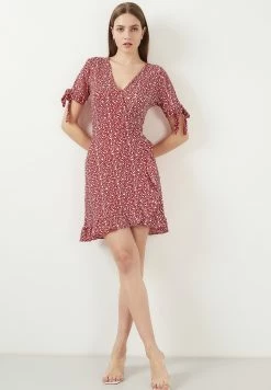 LELA Floral V Neck Ruffle Detail Mini- Jurk - Red -LELA Winkel 9ec5edb734f34b8cb5d62e772e8817e0