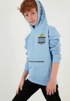 LELA Set - Trainingspak - Baby Blue 10 LELA Set - Trainingspak - Baby Blue -LELA Winkel a09b23a3612c46eb93e0403efa77e1d8