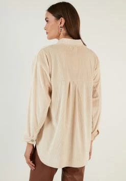 LELA Loose Fit - Overhemdblouse - Beige -LELA Winkel a257a09532204bb582486fc336fddcdc
