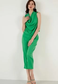 LELA Two Piece Set - Regular Fit - Broek - Green 9 LELA Two Piece Set - Regular Fit - Broek - Green -LELA Winkel a840c1eb0b5f4ac897dd270d5ff2ac97