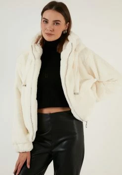 LELA Jas - White -LELA Winkel a8ccddd2b8b747d28a048c593cb934aa