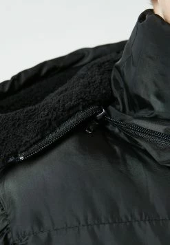 LELA Removable Hooded Inflatable - Winterjas - Black-Stone Color-Bordeaux -LELA Winkel abf90f6406b04849a1ec53492e128c5a